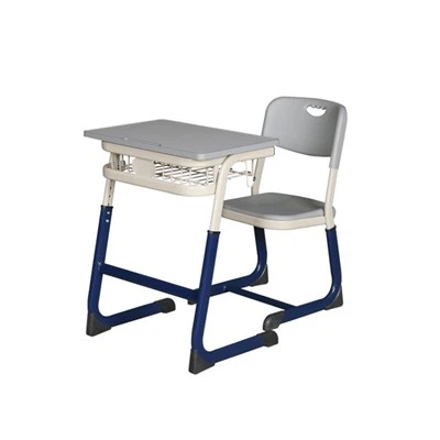 Klaslokaal bureau en stoel set